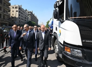 رئيس الوزراء يتفق مكان حريق سنترال رمسيس، ويأمر بسرعة التحقيق فى ملابساته وأسبابه 